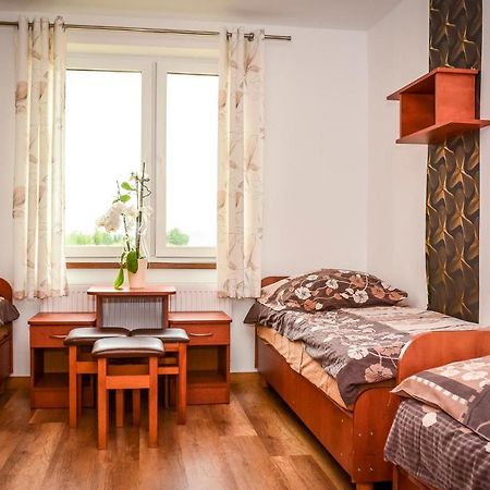 Bed and Breakfast Osrodek Wczasowo-Kolonijny Bazylak Реваль Екстер'єр фото